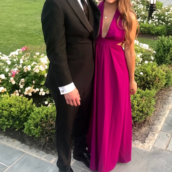 Fuschia floor length dress. Worn once. - Picture 4 of 4